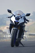 Yamaha R15 Wallpapers Screenshot2